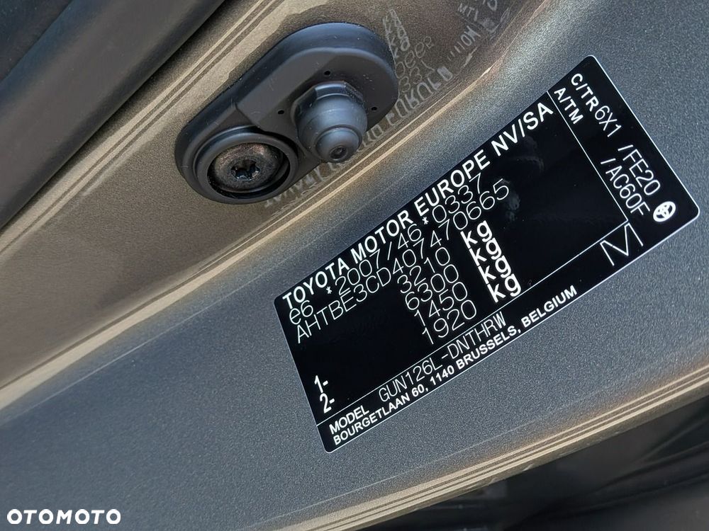Toyota Hilux - 17