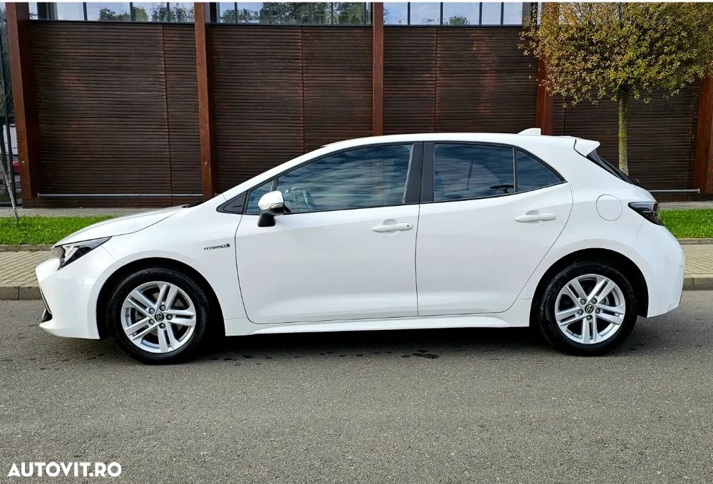 Toyota Corolla 1.8 Hybrid Business Edition - 5