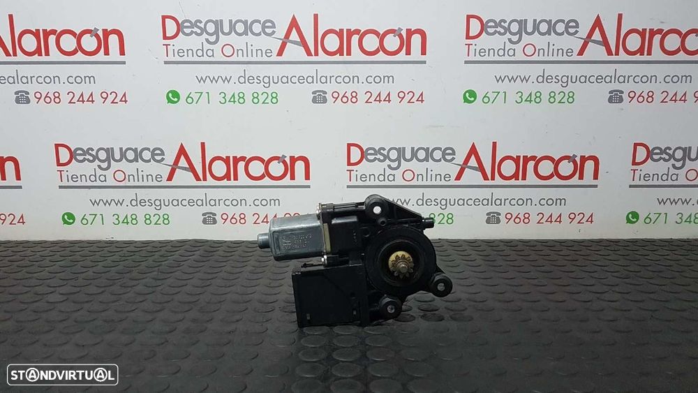 MOTOR ELEVADOR FRENTE DIREITO RENAULT MEGANE III BERLINA 5 P DYNAMIQUE - 1