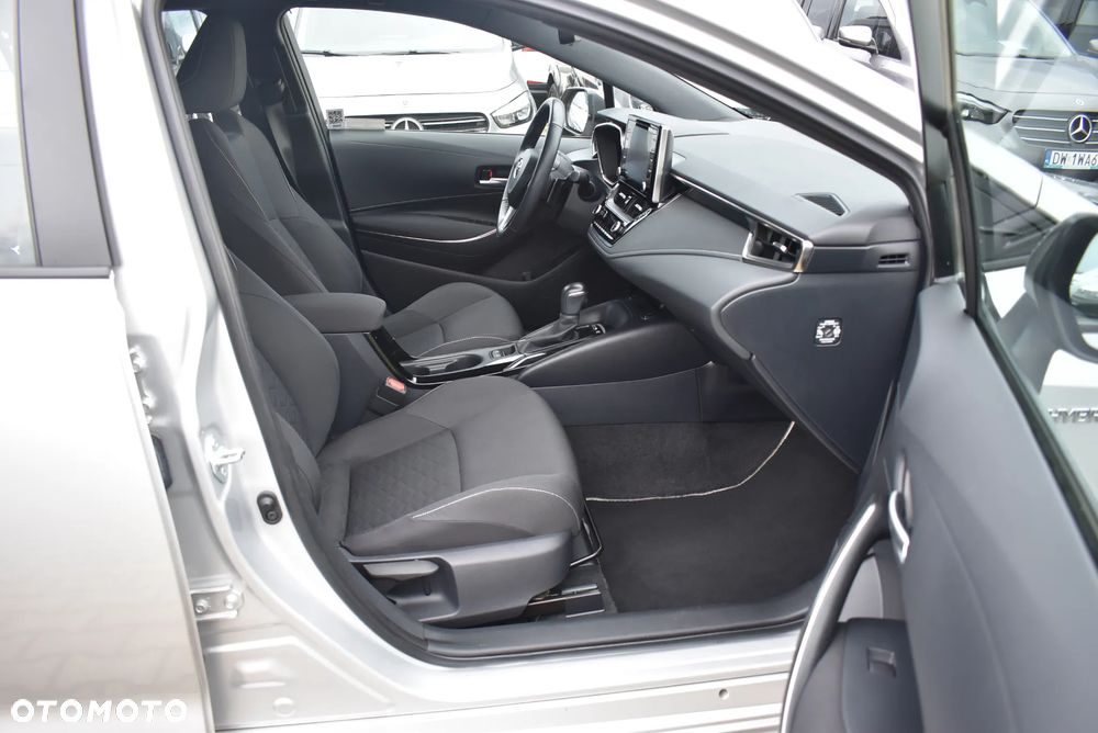 Toyota Corolla 2.0 Hybrid Comfort - 18