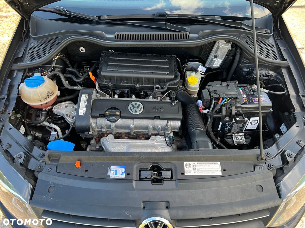 Volkswagen Polo 1.4 16V Comfortline DSG - 7
