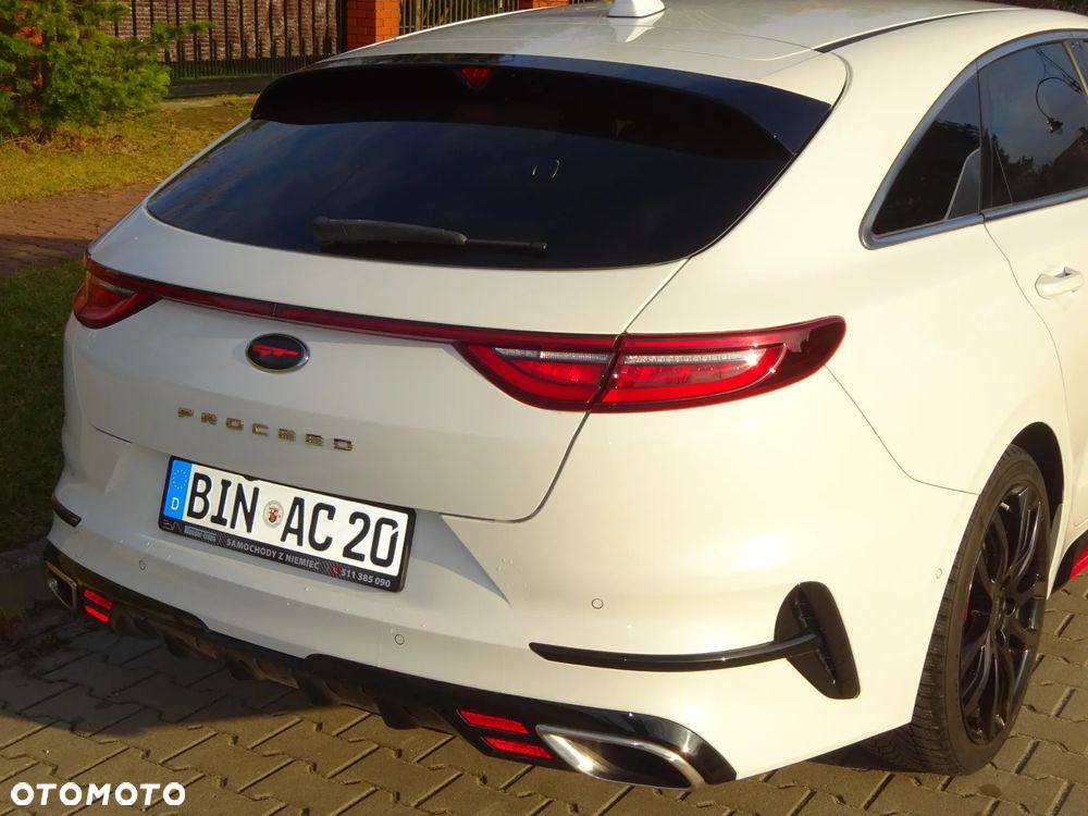 Kia ProCeed 1.6 T-GDI GT DCT - 26