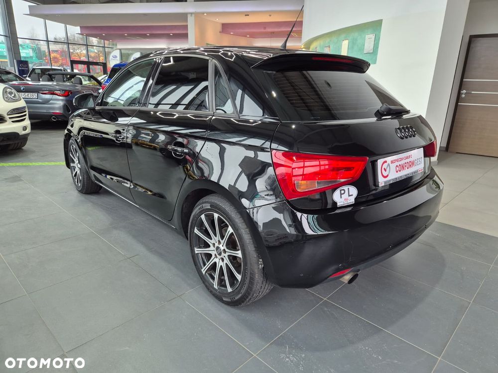 Audi A1 Sportback 1.6 TDI Attraction - 10