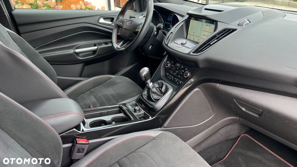Ford Kuga 1.5 EcoBoost FWD ST-Line ASS GPF - 25