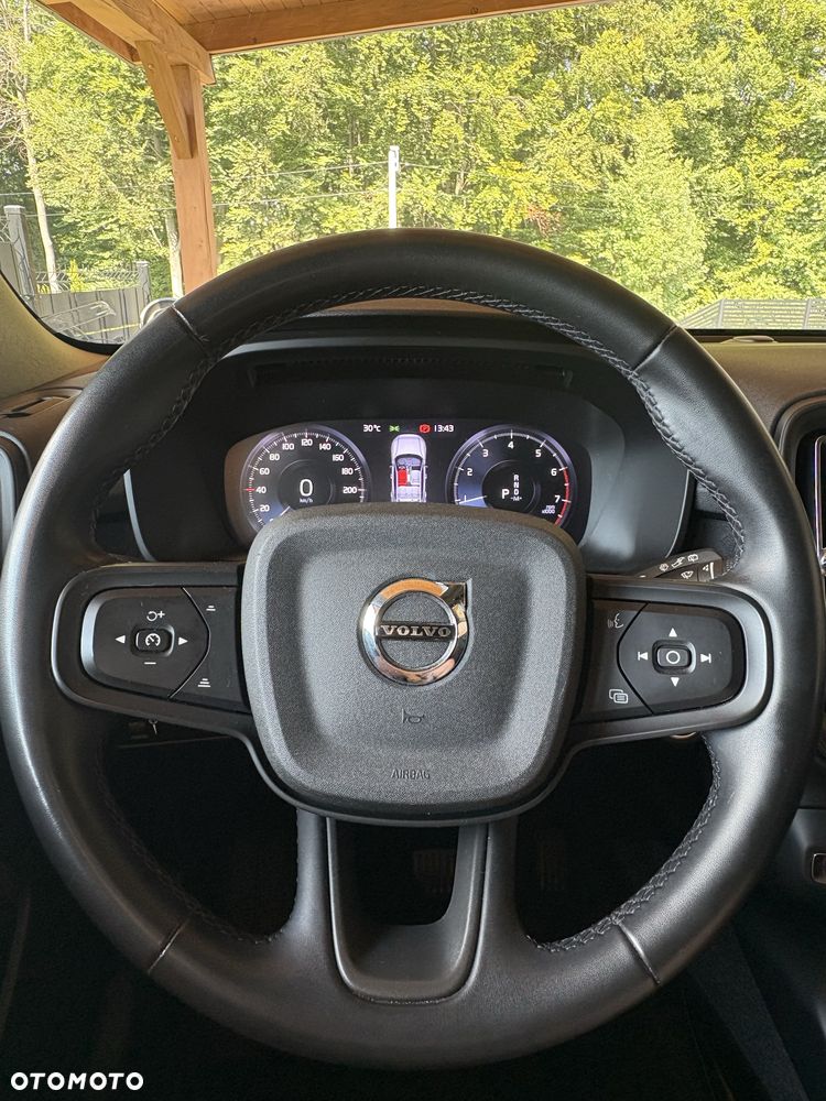 Volvo XC 40 - 6