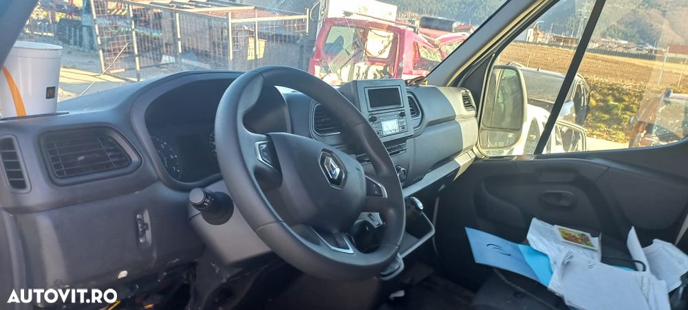 Dezmembram Renault Master 3 2.3 dCi M9T 726 - 4