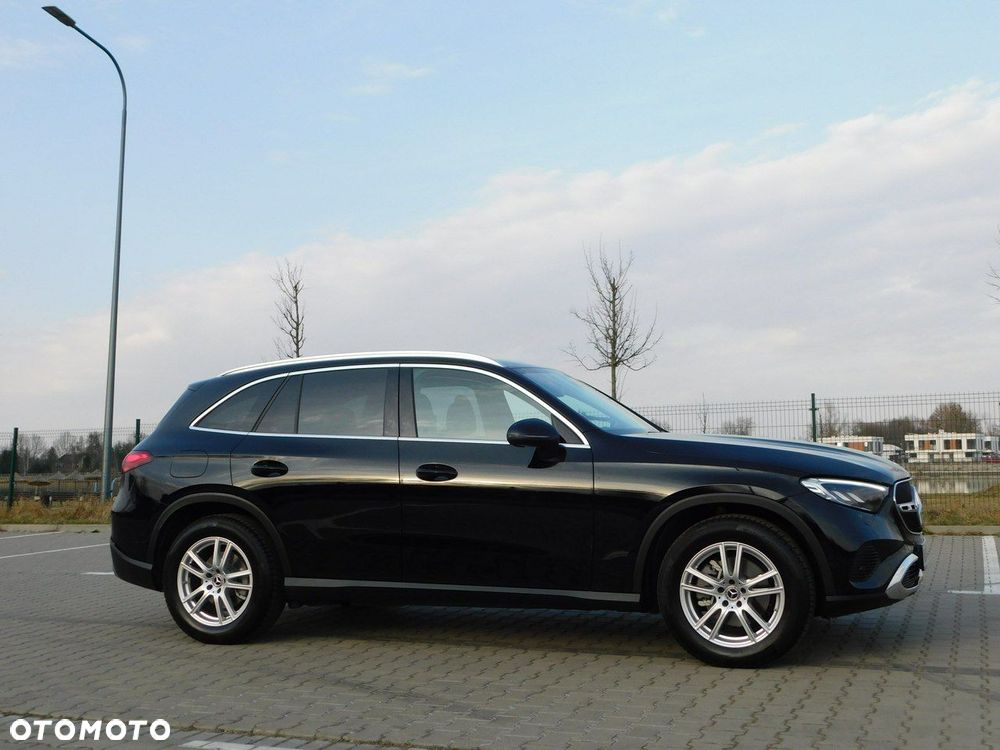 Mercedes-Benz GLC - 33