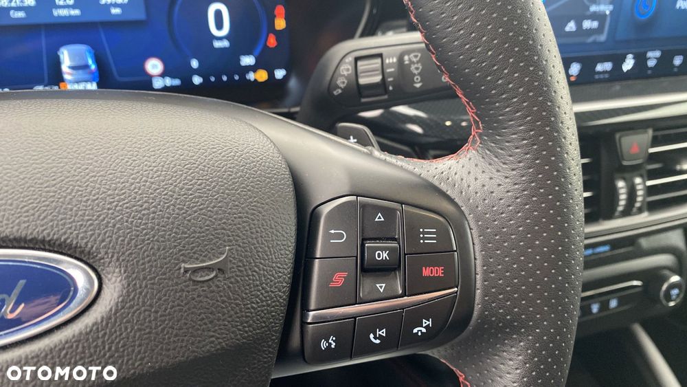 Ford Focus 2.3 EcoBoost ST X - 20