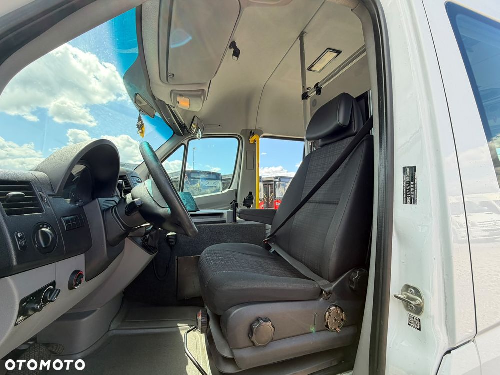 Mercedes-Benz Sprinter 516 - 18