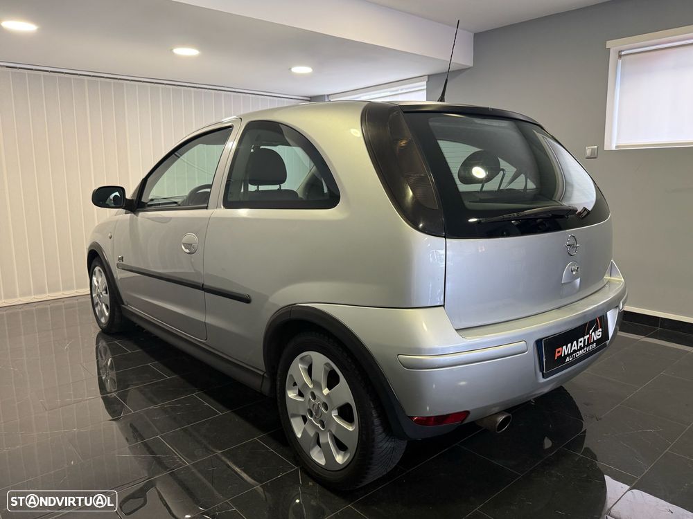 Opel Corsa 1.2 16V On - 8