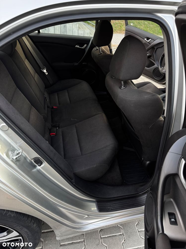 Honda Accord 2.0 Comfort - 25