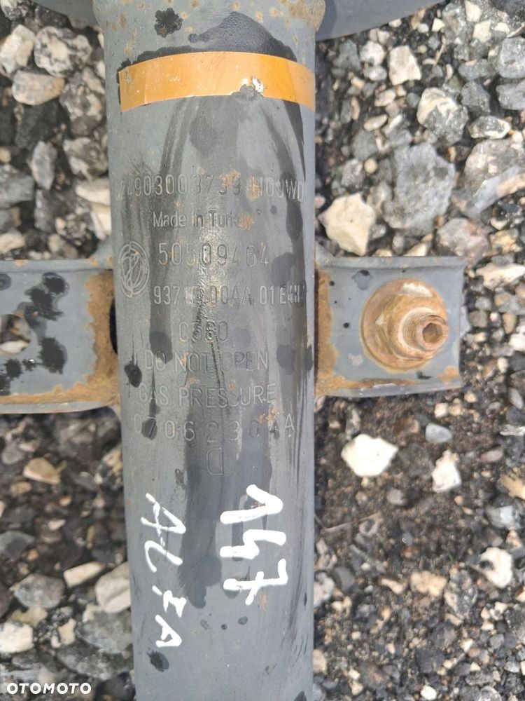 Amortyzator tył tylny Alfa Romeo 147 50509464 - 2