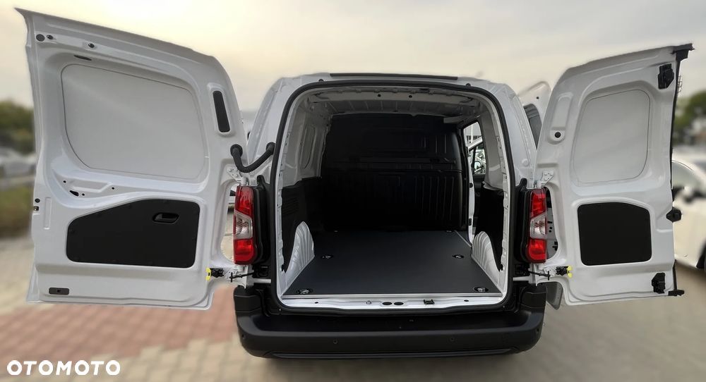 Toyota Proace City - 7