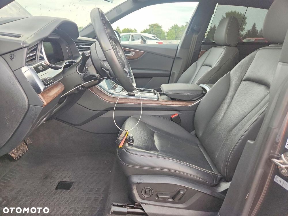 Audi Q8 - 7