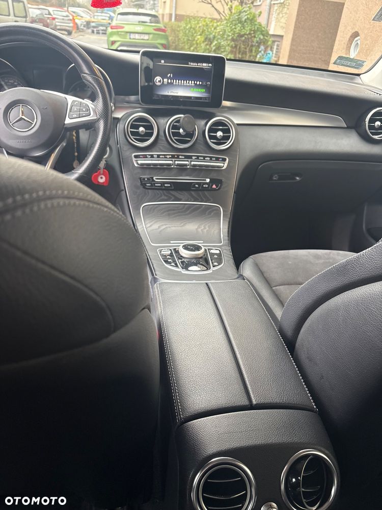 Mercedes-Benz GLC - 11