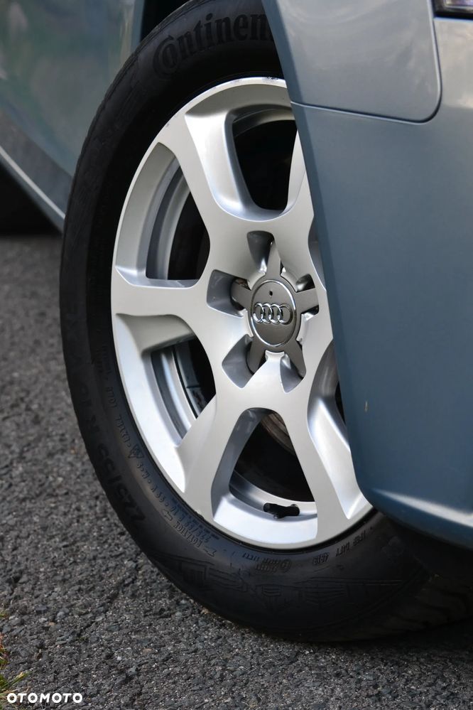 Audi A4 ver-1-8-tfsi-attraction - 16