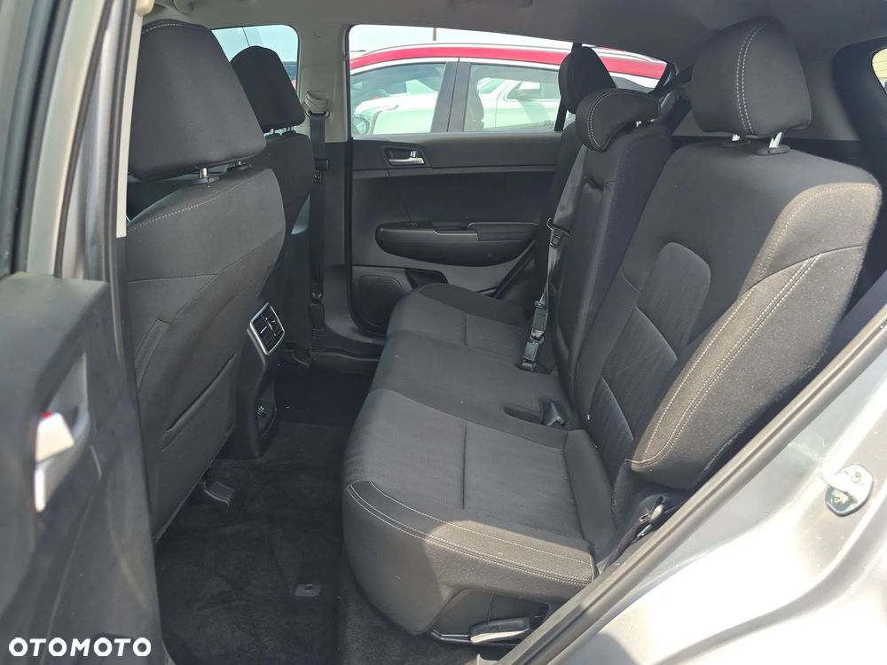 Kia Sportage - 16