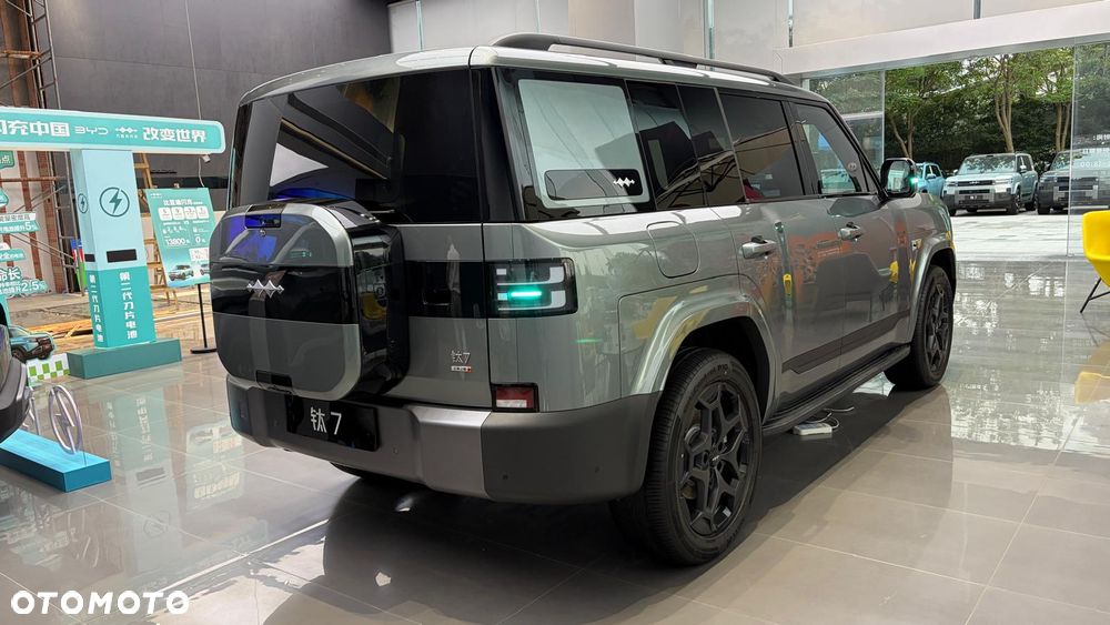 BYD Leopard 7 - 3