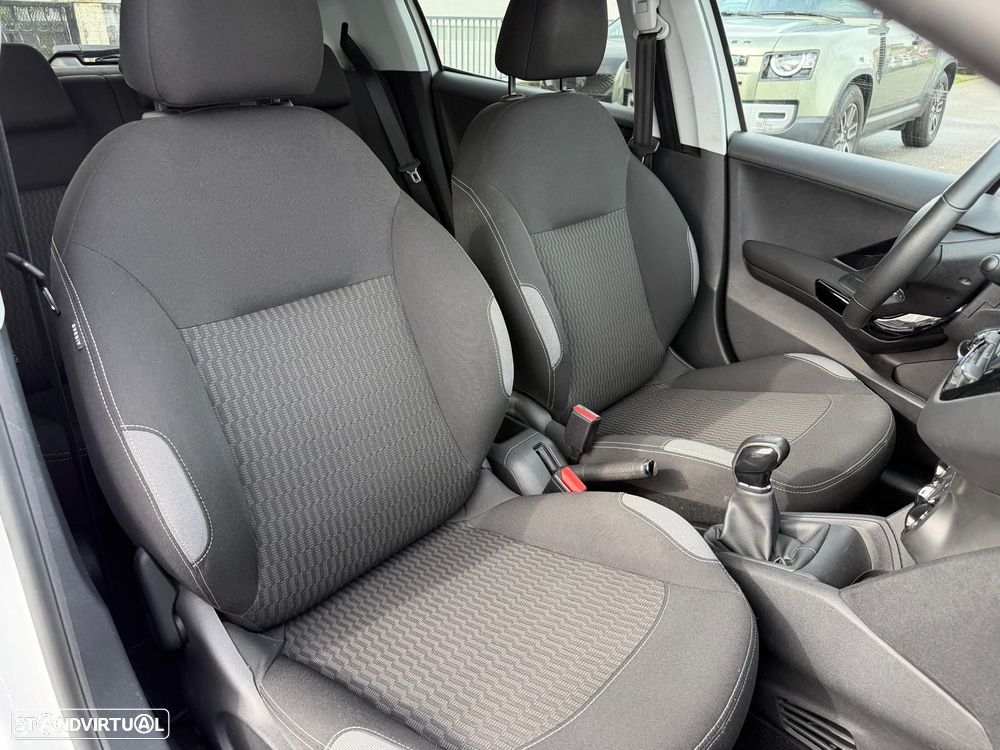 Peugeot 208 1.6 BlueHDi Style - 16