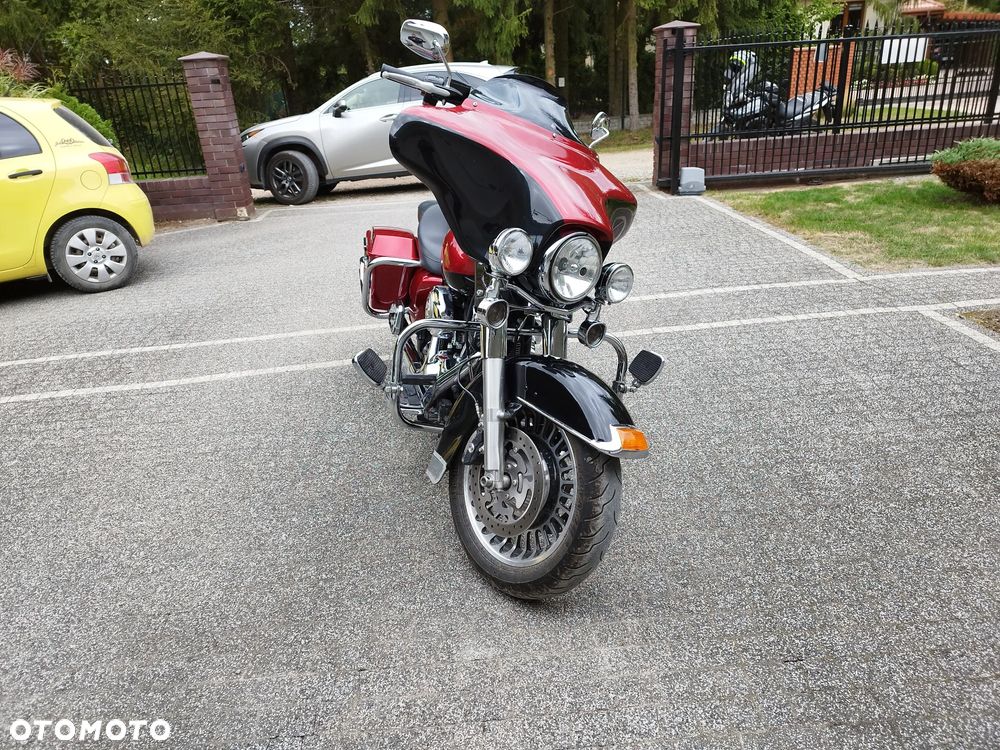 Harley-Davidson FLH Electra Glide - 9