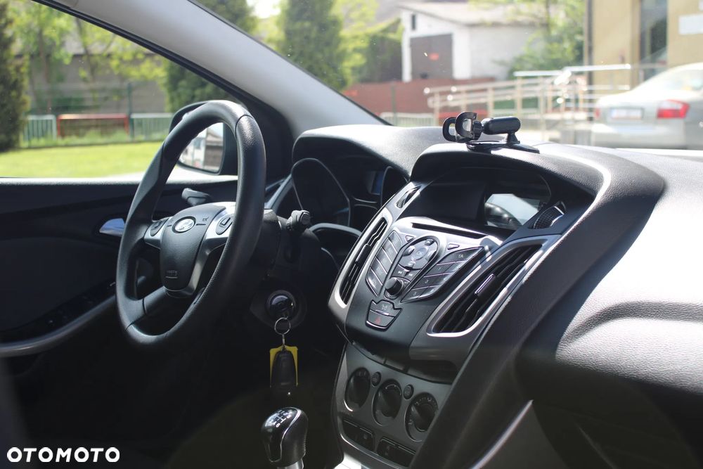 Ford Focus 1.0 EcoBoost STart-Stopp-System TITANIUM - 22