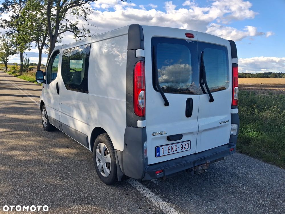 Opel Vivaro - 8