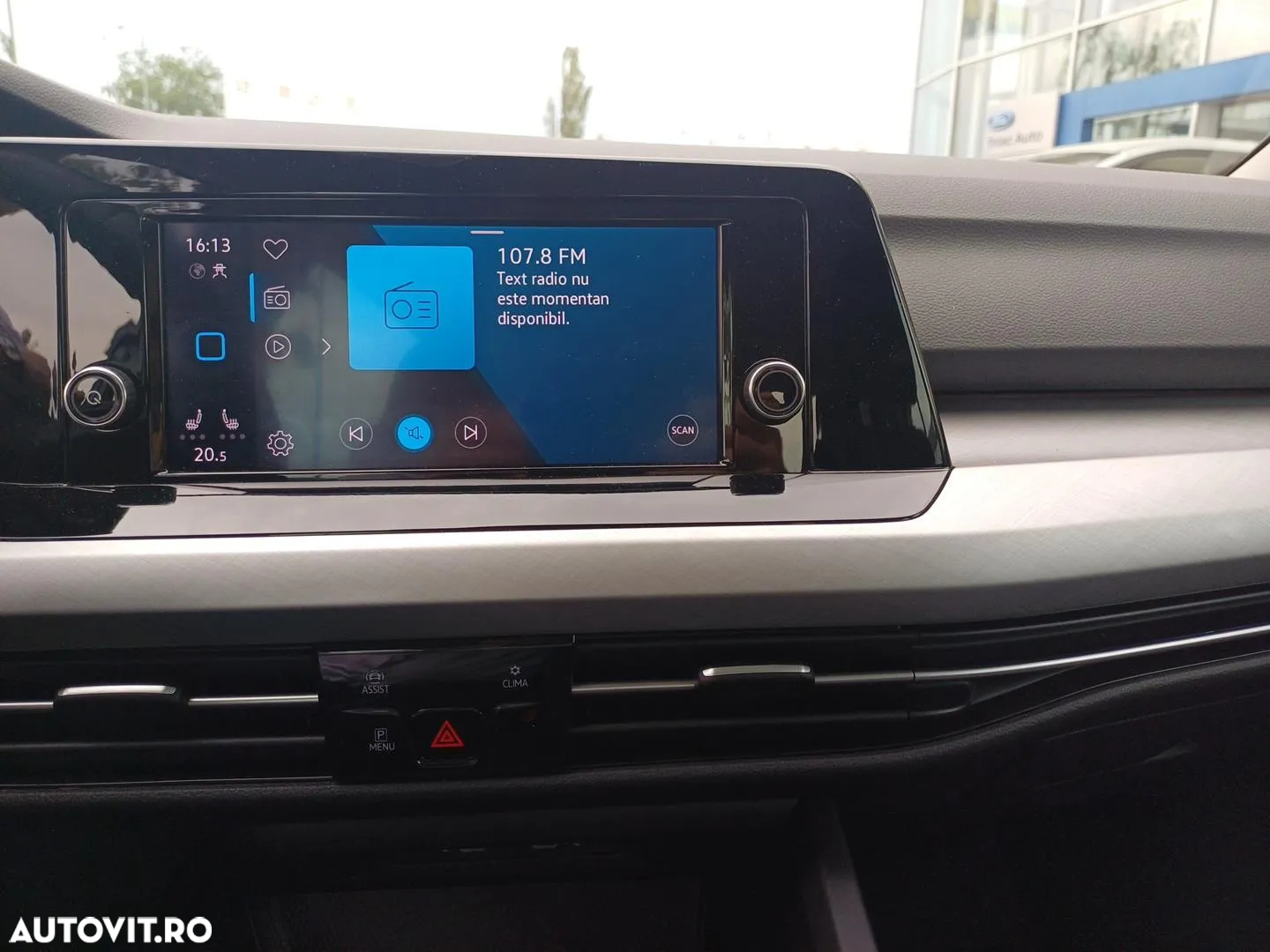 Volkswagen Golf 1.5 eTSI ACT DSG MHEV Life - 15