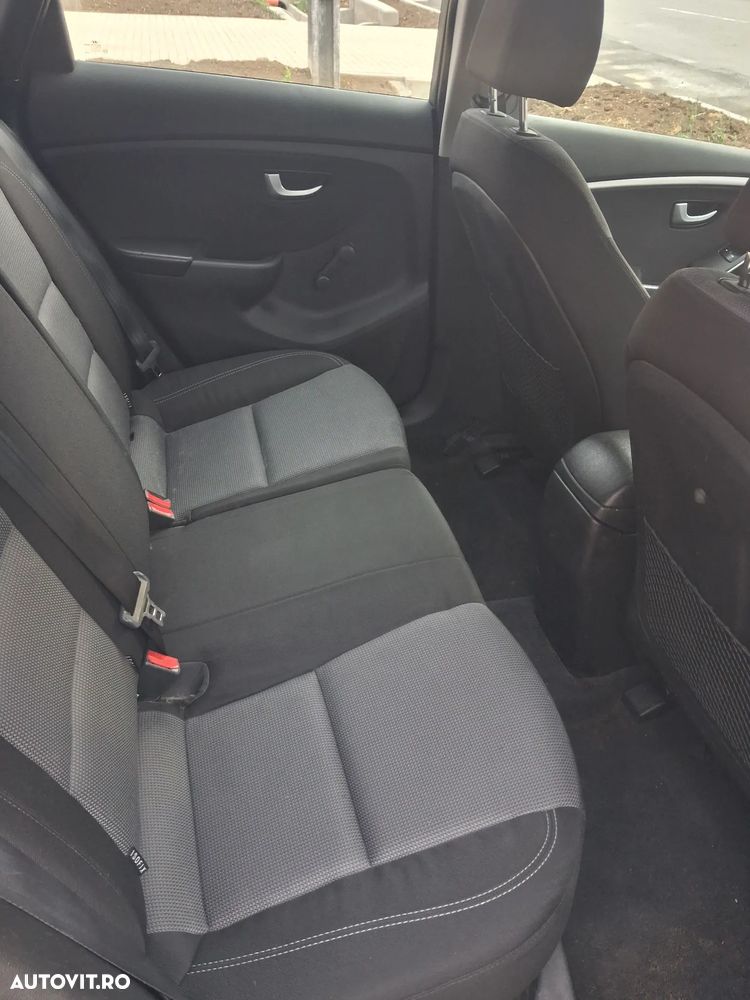 Hyundai i30 1.4 CRDi Comfort - 6