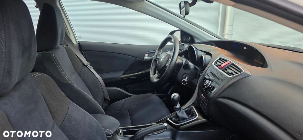 Honda Civic 1.8 i-VTEC Style Edition - 8