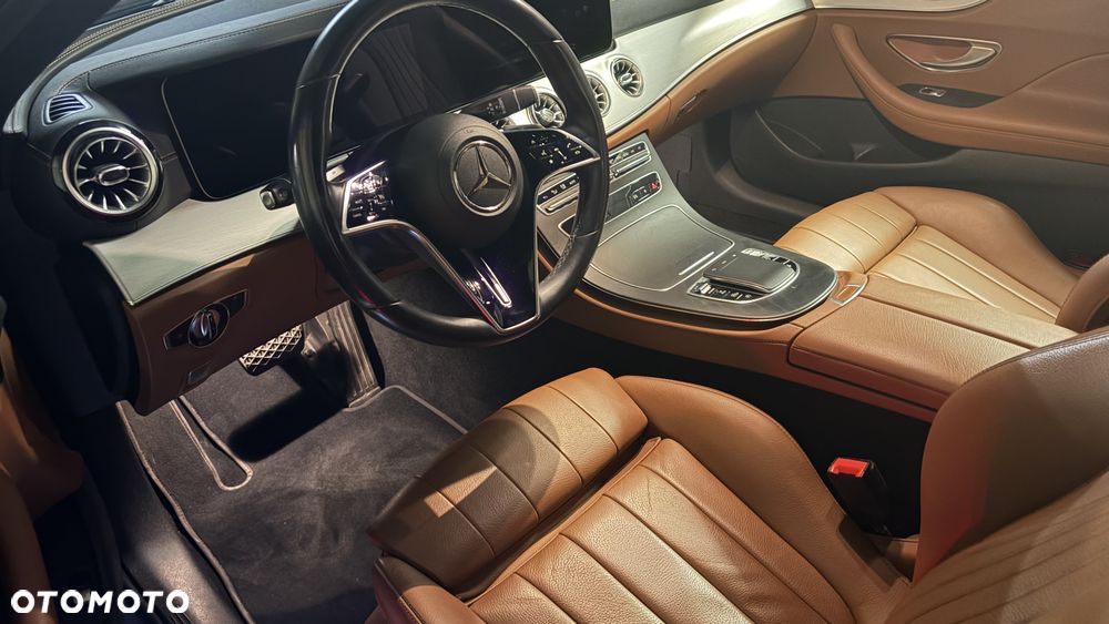 Mercedes-Benz Klasa E 200 9G-TRONIC - 10
