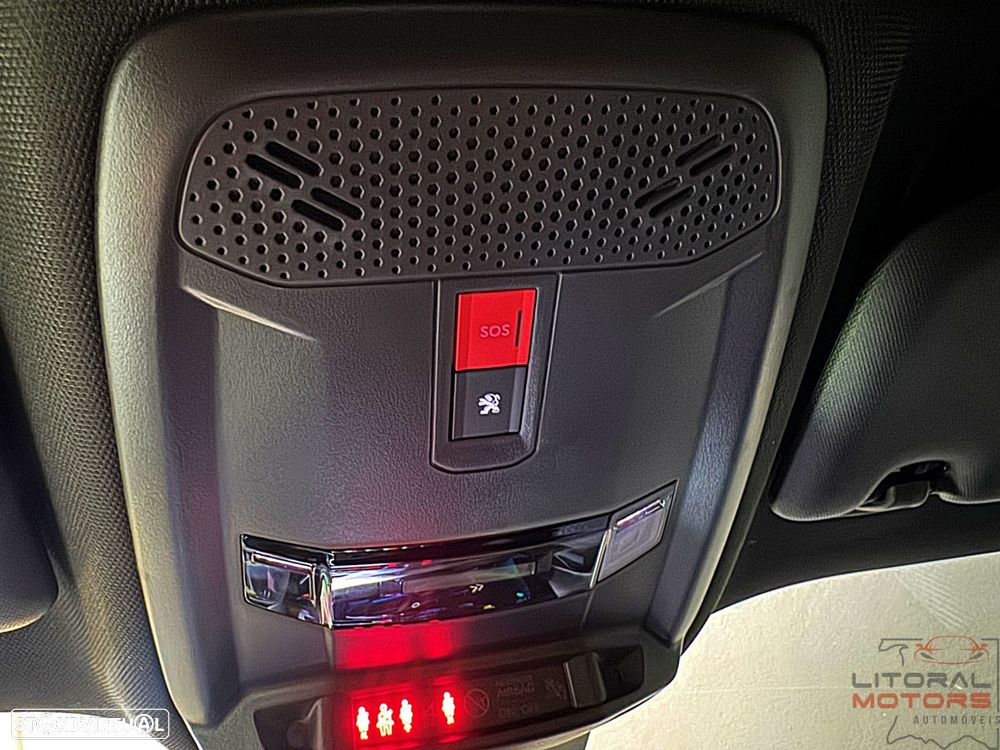 Peugeot 2008 1.2 PureTech GT EAT8 - 23