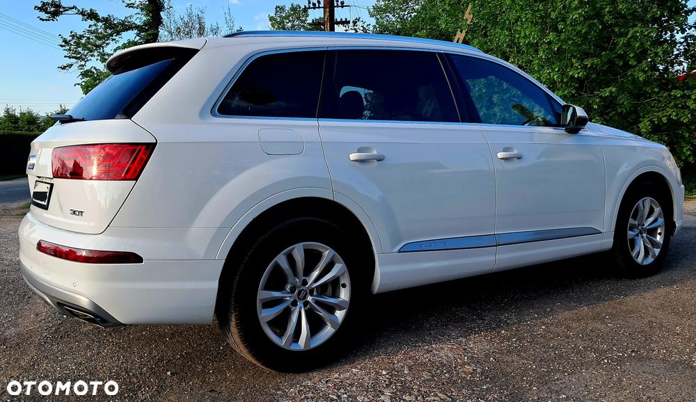 Audi Q7 - 10