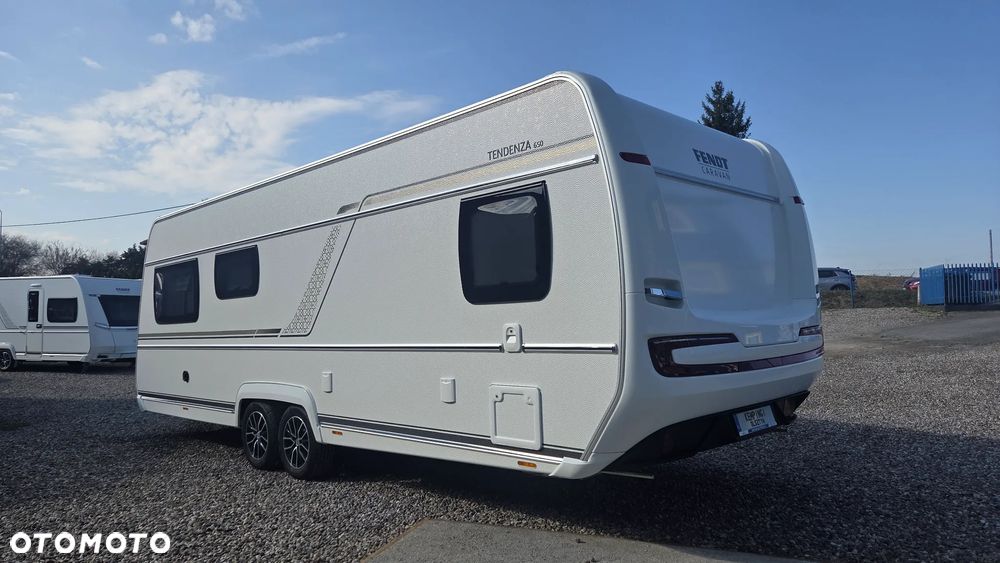 Fendt 650 SFD TENDENZA Klasa Premium! Łóżko królewskie! Kabina prysznicowa! Dostępna od ręki! - 2