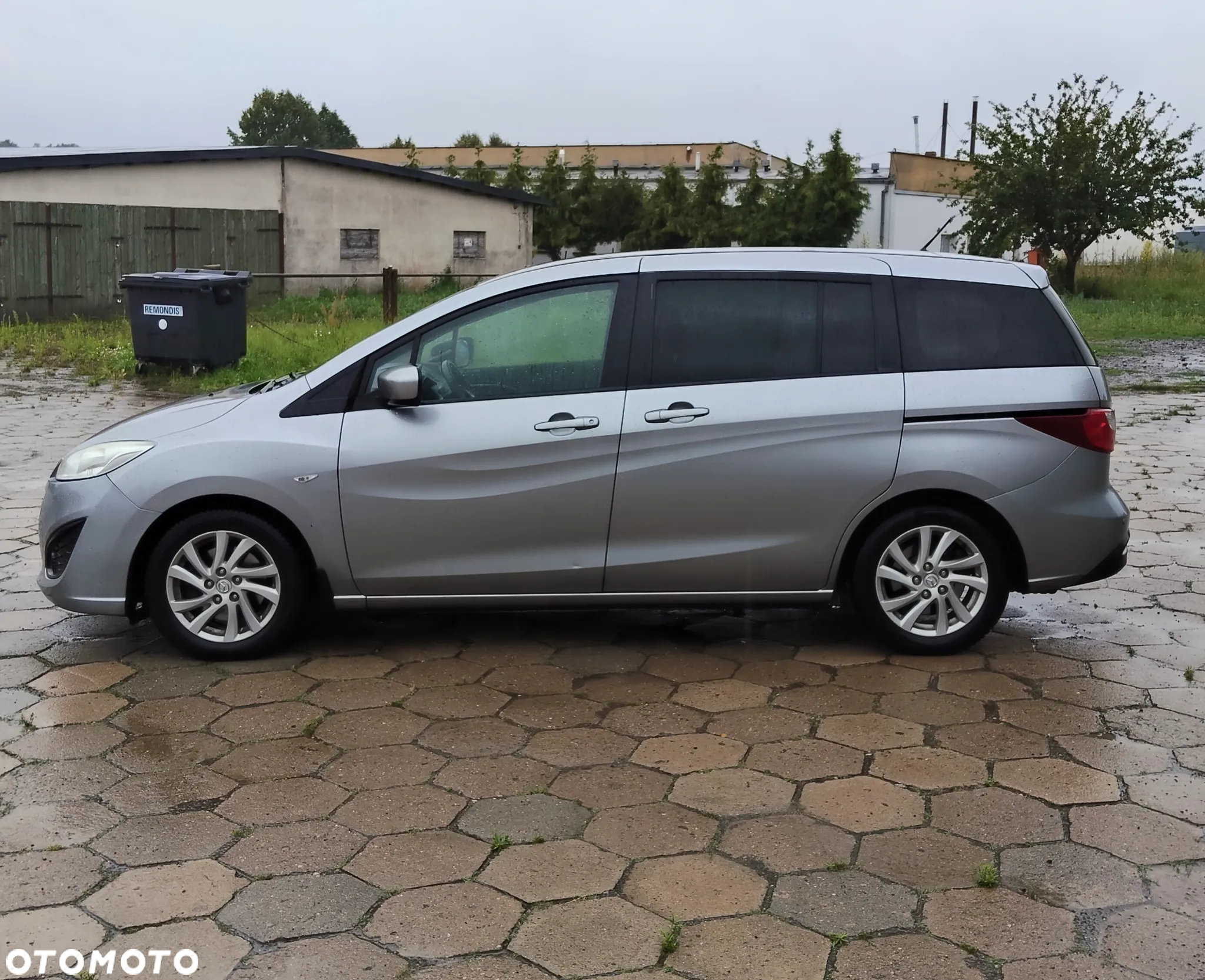 Mazda 5 - 6
