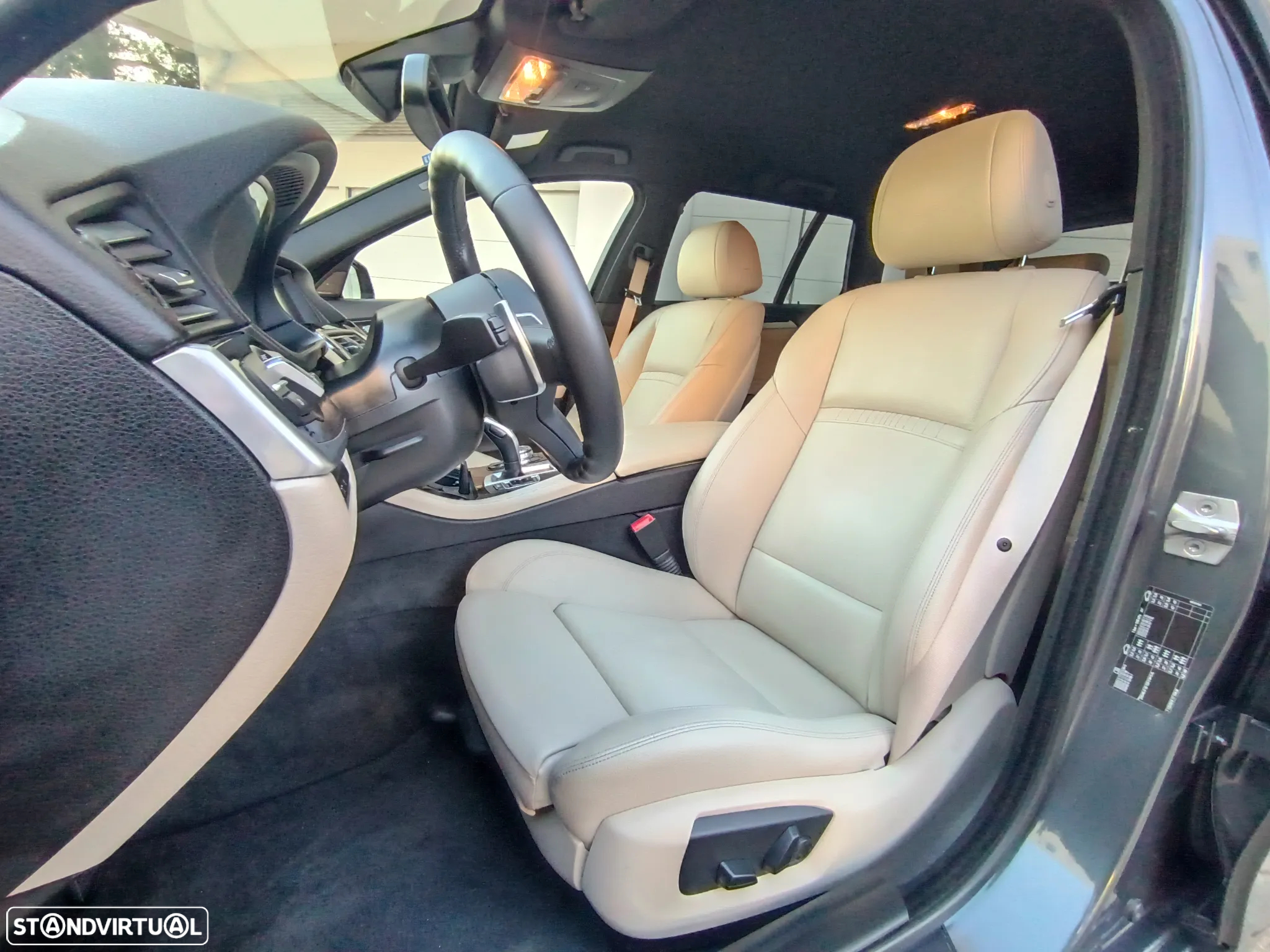 BMW 525 d Touring Aut. Luxury Line - 16