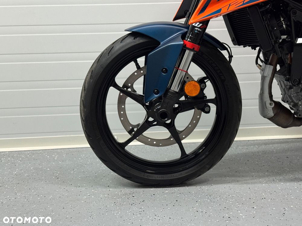 KTM Duke - 19