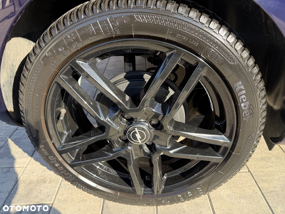 Opel Adam ver-1-4-cosmo - 23