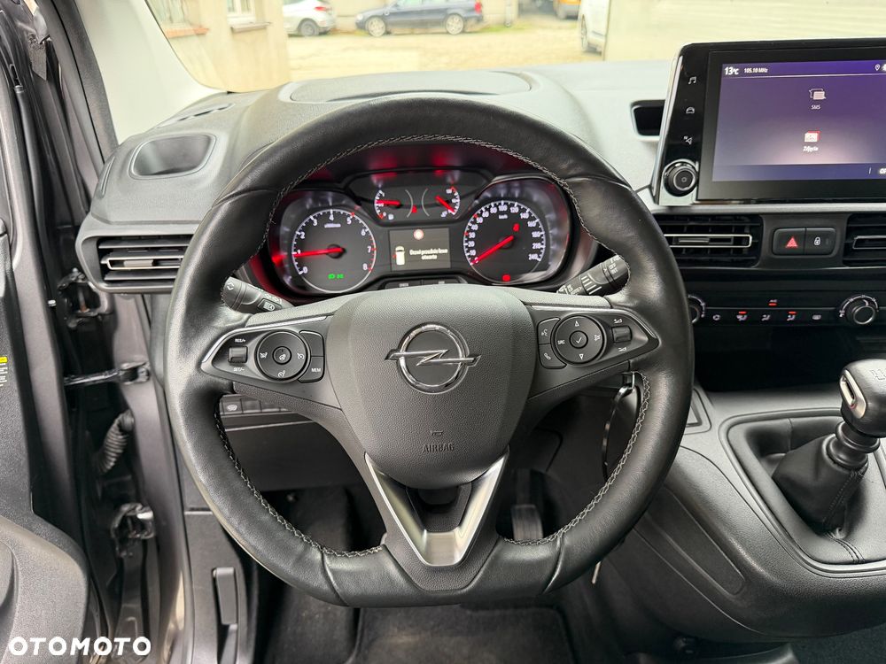 Opel Combo 1.2 Turbo Start/Stop Edition - 24
