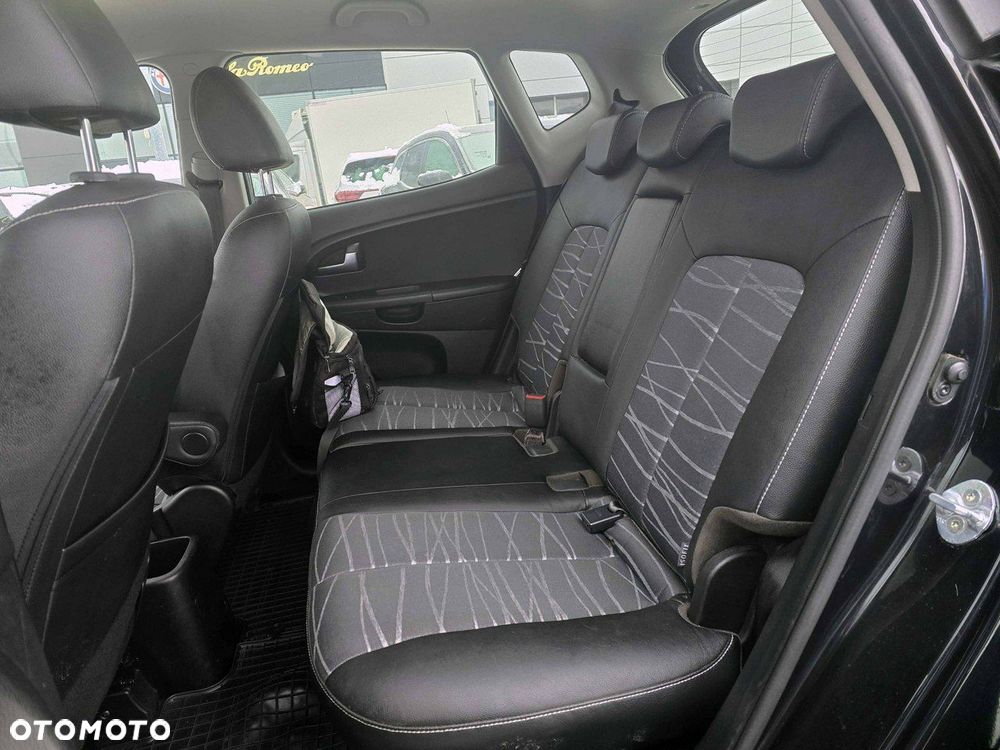 Kia Venga 1.4 Business Line - 19