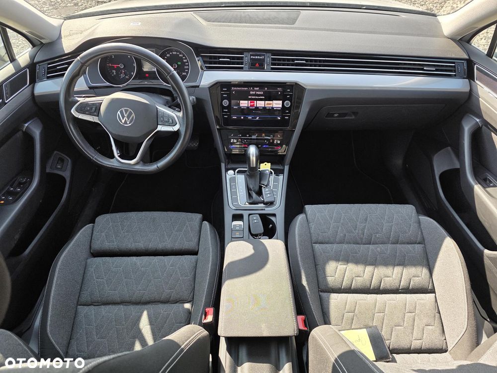 Volkswagen Passat Variant 2.0 TDI SCR DSG Business - 13