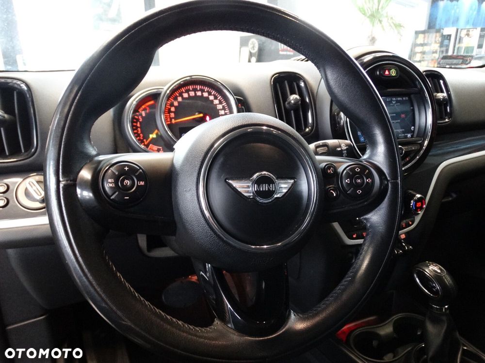 MINI Countryman - 16