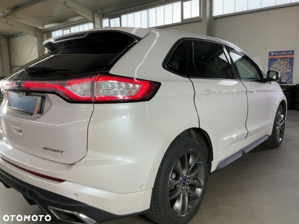 Ford Edge 2.0 TDCi Bi-Turbo 4x4 ST-LINE - 4