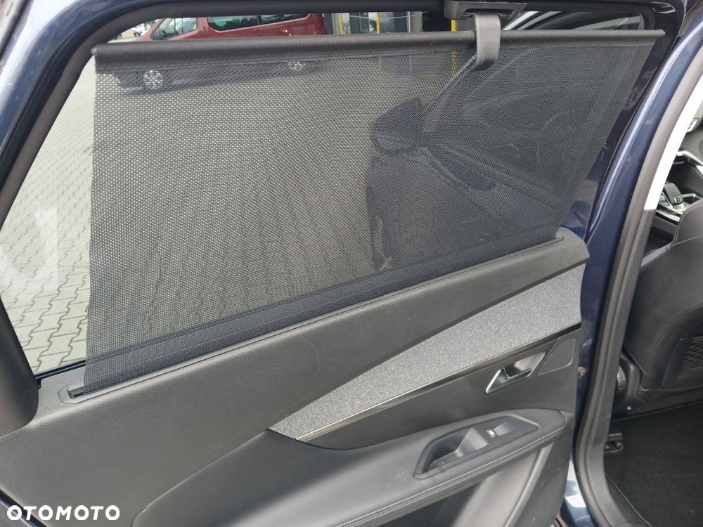 Peugeot 5008 1.6 PureTech Allure S&S EAT8 - 27