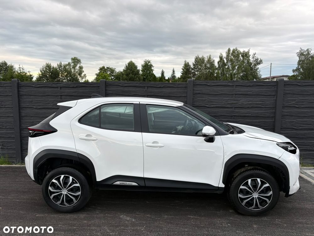 Toyota Yaris Cross Hybrid 1.5 Comfort - 32