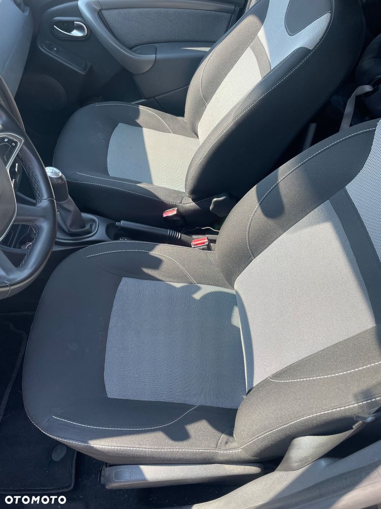 Dacia Duster 1.6 SCe Outdoor S&S - 11
