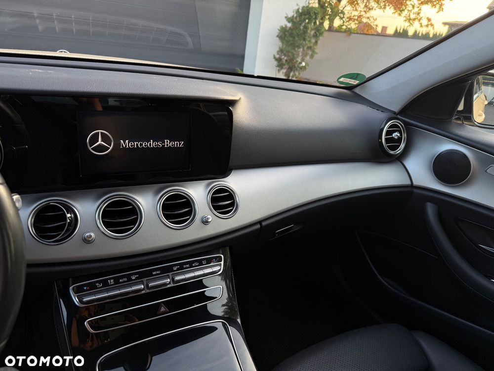 Mercedes-Benz Klasa E - 20