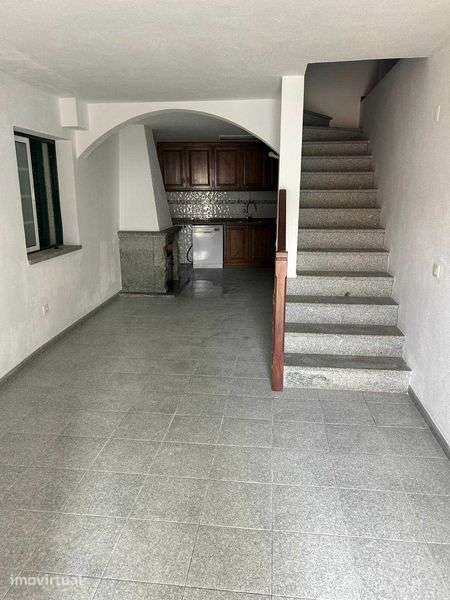 Moradia T2 - Cortiçada (Vale de Prazeres, Fundão) - Grande imagem: 4/11