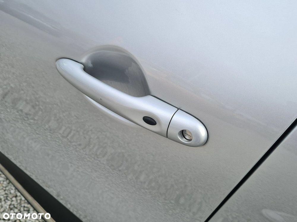 Renault Captur 1.5 dCi Intens EDC - 30