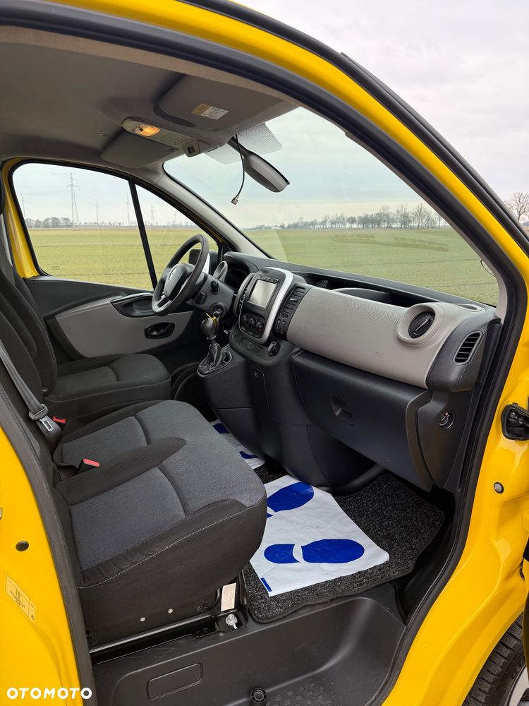 Renault Trafic - 22