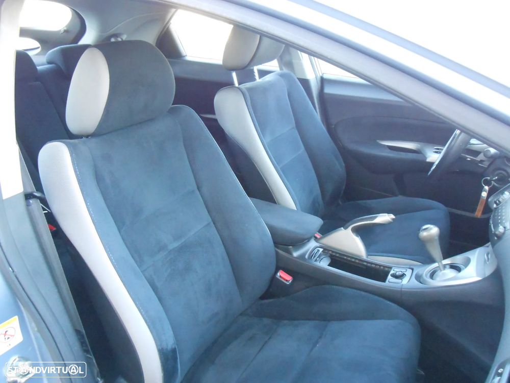 Honda Civic 1.4 Sport - 25